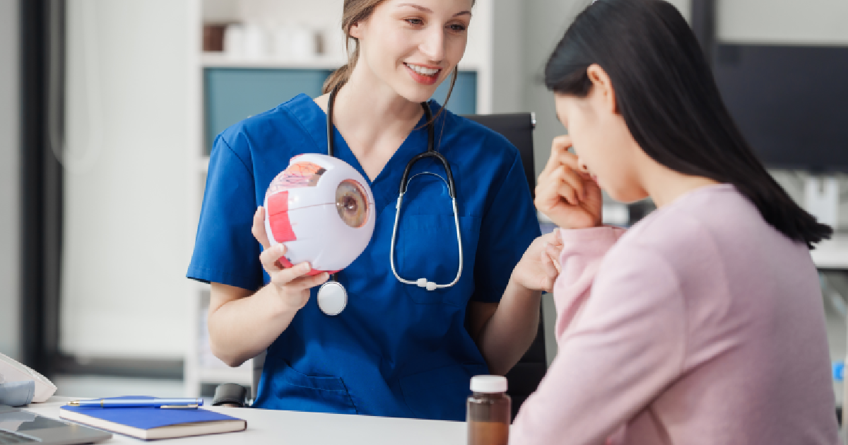 Women receiving Diabetic Retinopathy in Cincinnati, Ohio